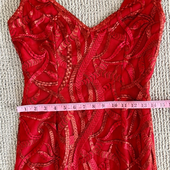 VTG ~ Peggy Jennings Couture ~ Elegant Burgundy Embroidered with Tulle Gown. - Picture 9 of 9